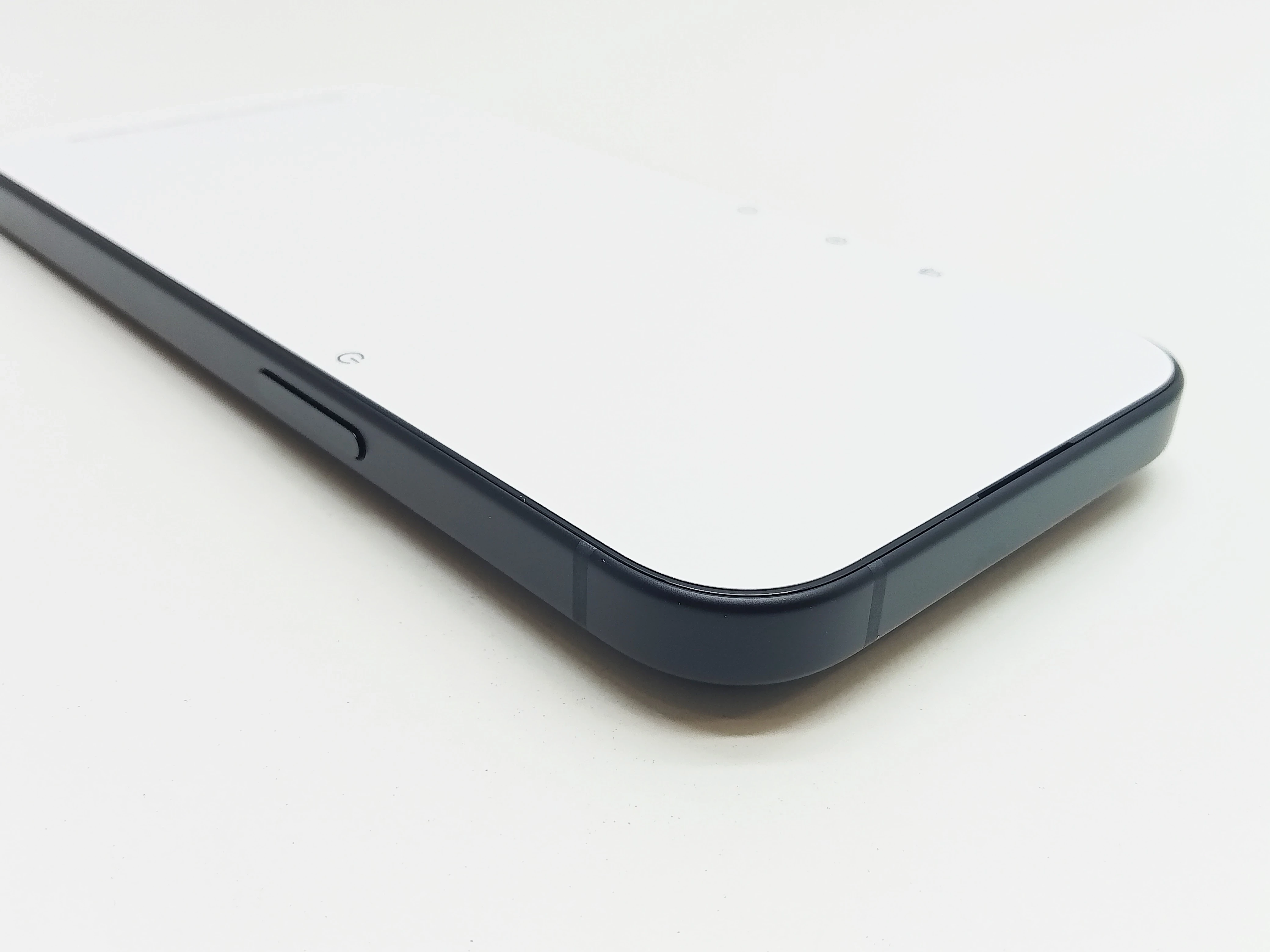 telefon-apple-iphone-15-128gb-czarny-kolor-czarny