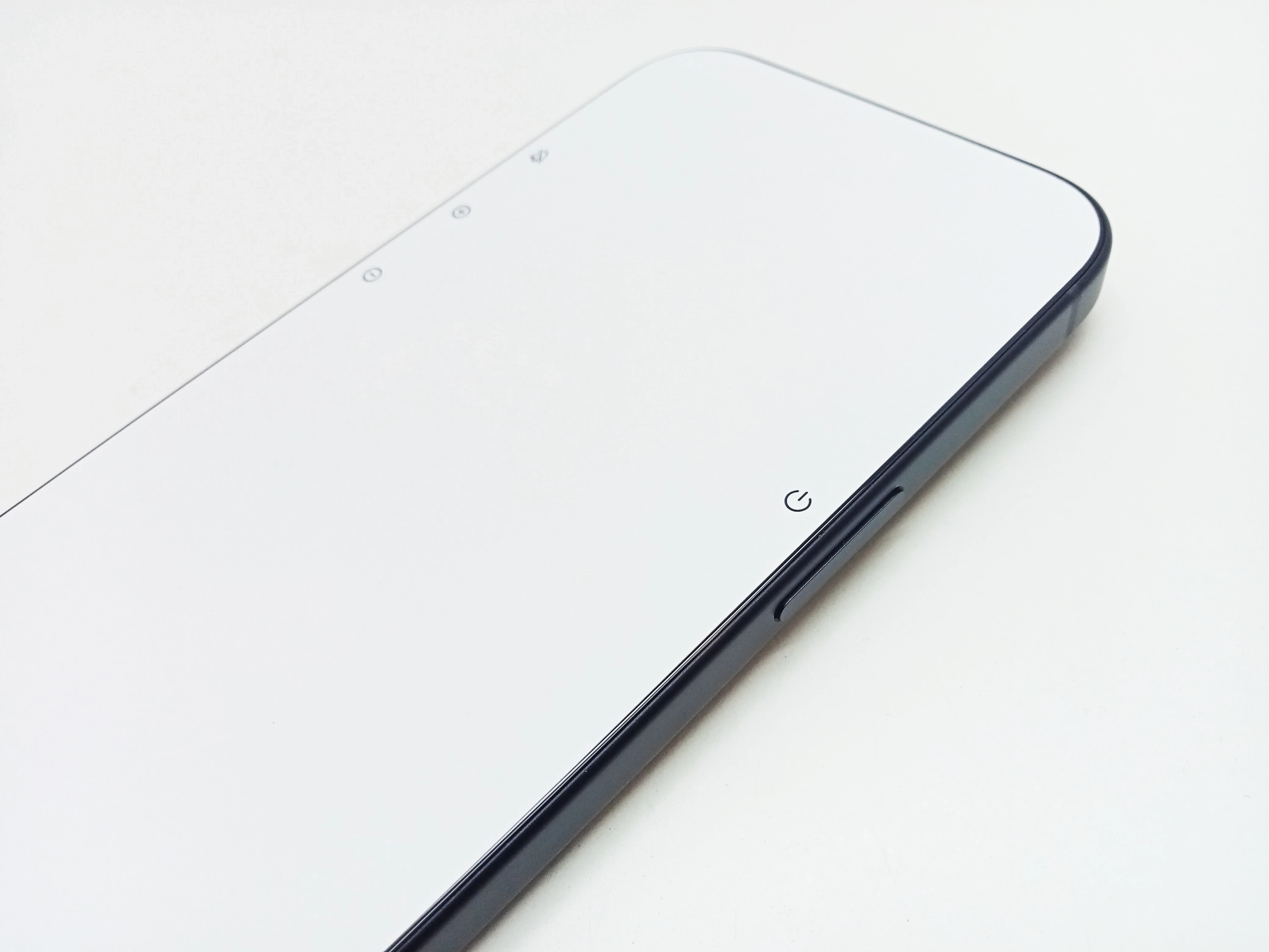 telefon-apple-iphone-15-128gb-czarny-typ-smartfon