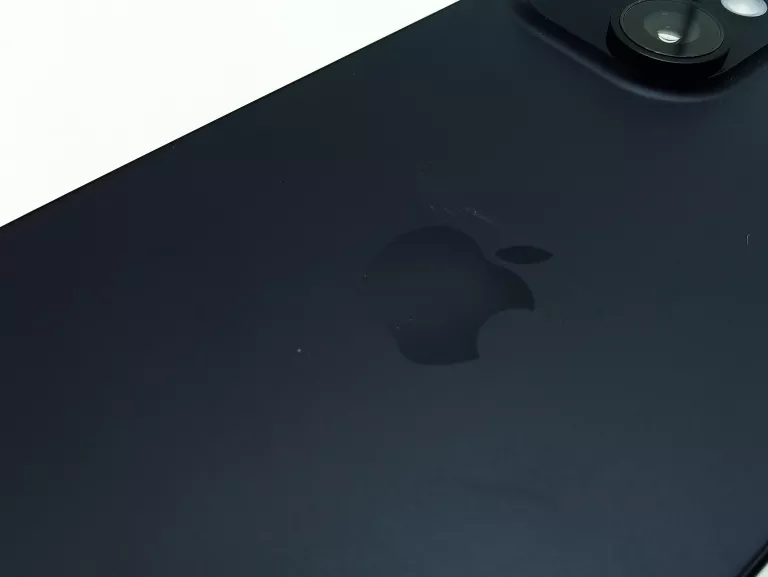 telefon-apple-iphone-15-128gb-czarny-pamiec-ram-6-gb