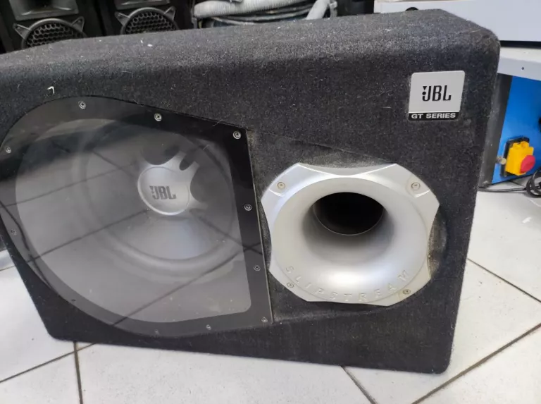 skrzynia-basowa-jbl-gt-1204bp-wzmacniacz-jbl-gt04060-model-gt-1204bp