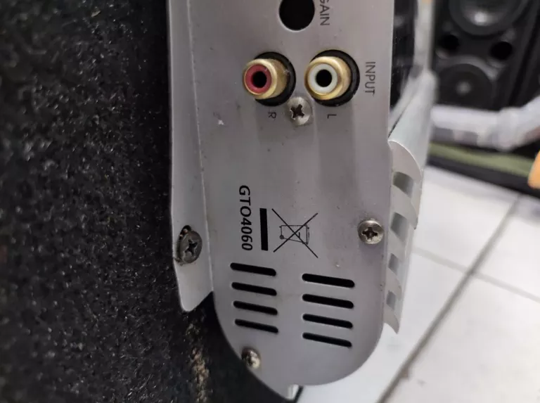 skrzynia-basowa-jbl-gt-1204bp-wzmacniacz-jbl-gt04060-marka-jbl