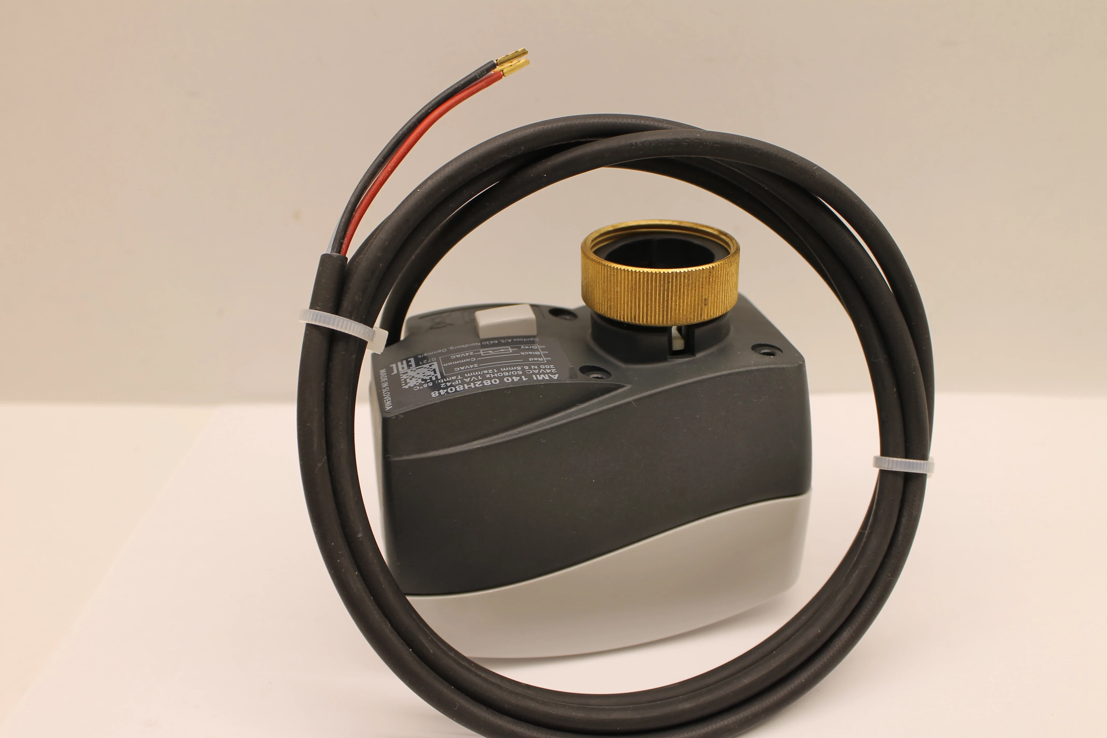 silownik-sterowany-sygnalem-2-punktowym-ami-140-gajowicka-96-wroclaw