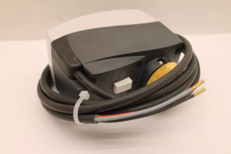 silownik-sterowany-sygnalem-2-punktowym-ami-140-rodzaj-silownik