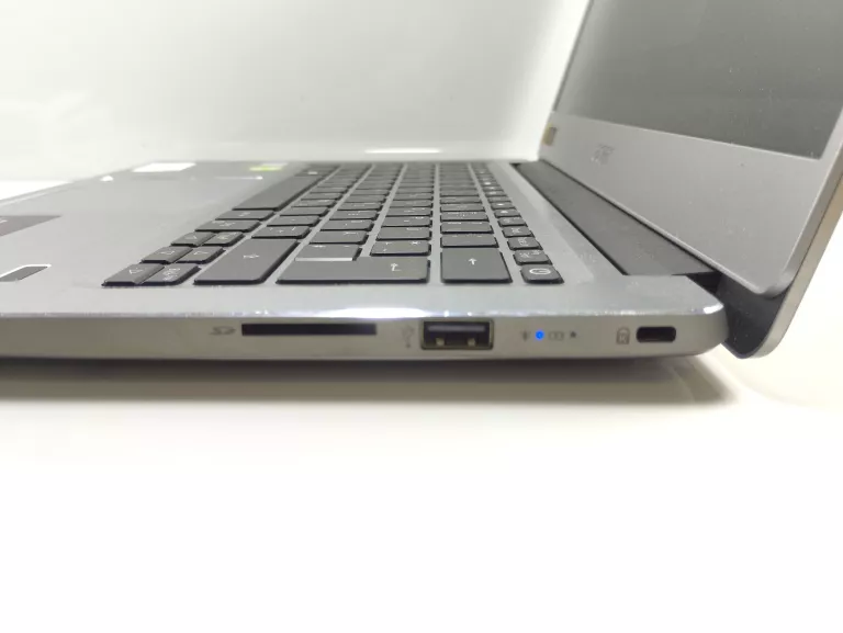 LAPTOP ACER SWIFT 3 I5-8250 8GB 1000GB