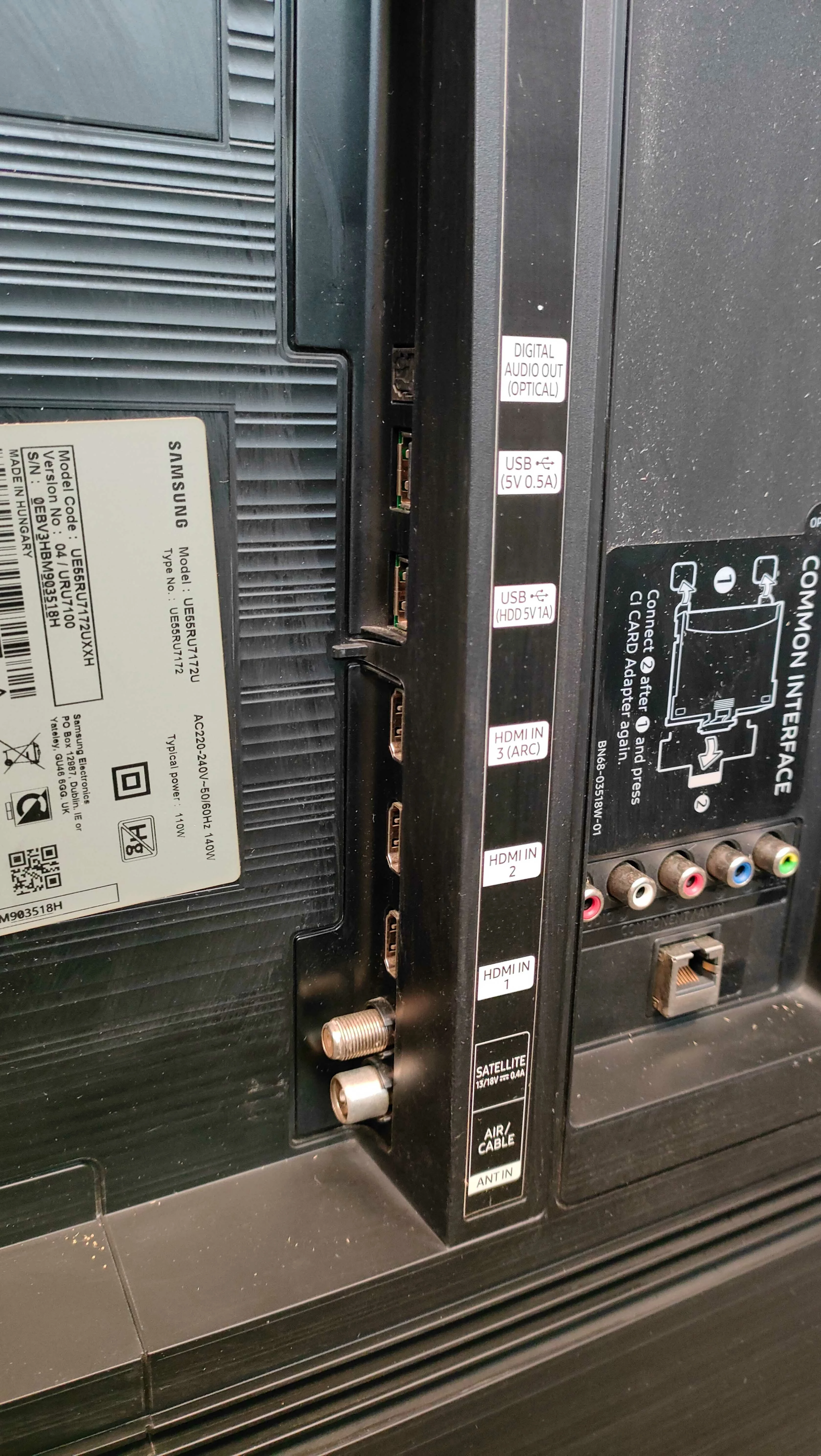 telewizor-samsung-ue55ru7172u-komplet-typ-telewizora-led