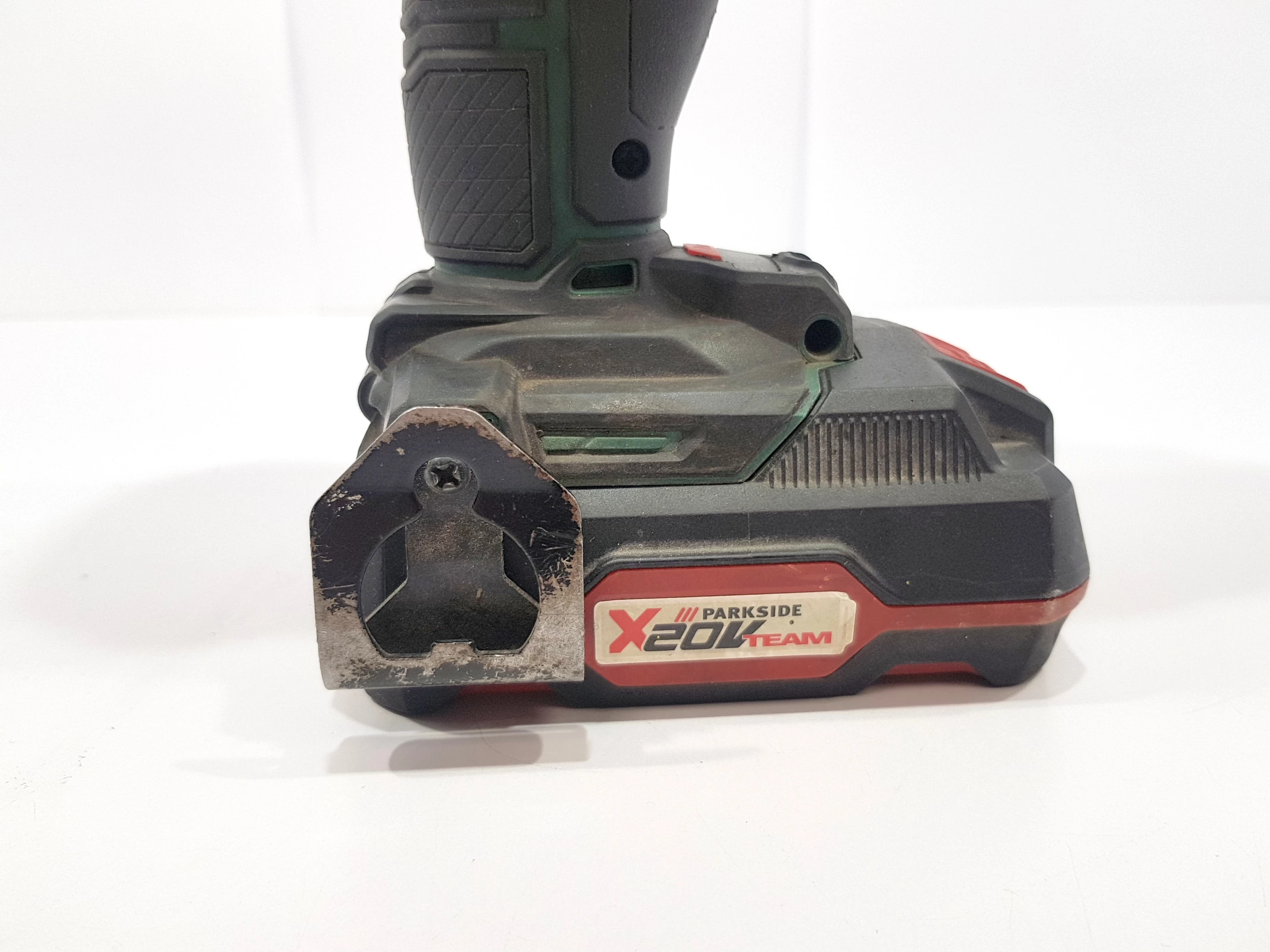 akumulatorowy-klucz-udarowy-parkside-rozmiar-trzpienia-12