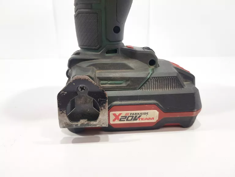 akumulatorowy-klucz-udarowy-parkside-rozmiar-trzpienia-12