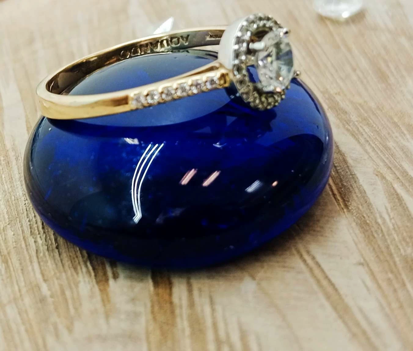 zloty-pierscionek-wiele-cyrkonii-31g-p-585-rozmiarsrednica-wew-mm-372-21