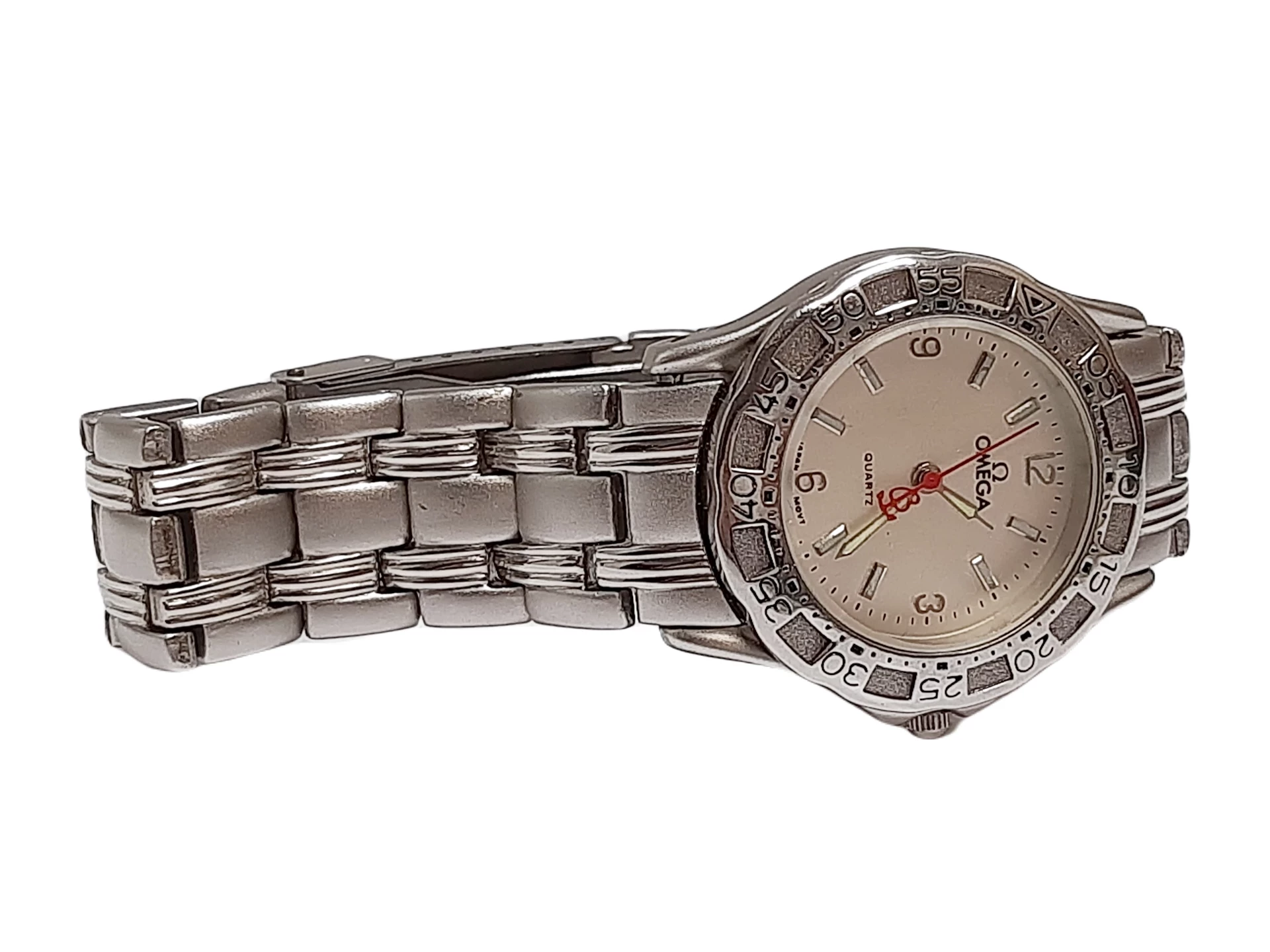 zegarek-damski-omega-de-ville-1168233-a8-wodoszczelnosc-brak