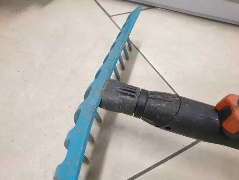 ZESTAW NARZĘDZI OGRODNICZYCH GARDENA COMBISYSTEM [ 3 KOŃCÓWKI]