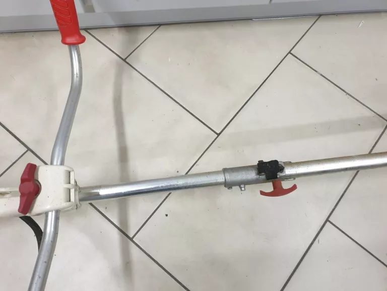 KOSA PODKASZARKA SPALINOWA NAC BP520-30KA-T