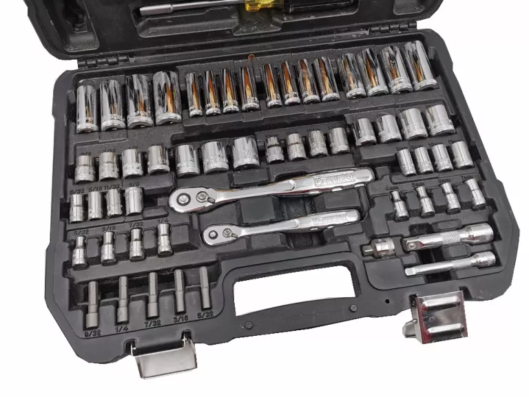 ZESTAW NARZĘDZIOWY DEWALT DWMT73801 108 EL.