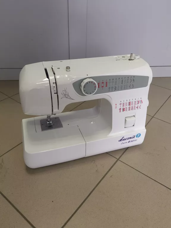MASZYNA DO SZYCIA DOMOWA ŁUCZNIK EWA II 38 ŚCIEGÓW PODWÓJNA IGŁA OVERLOCK