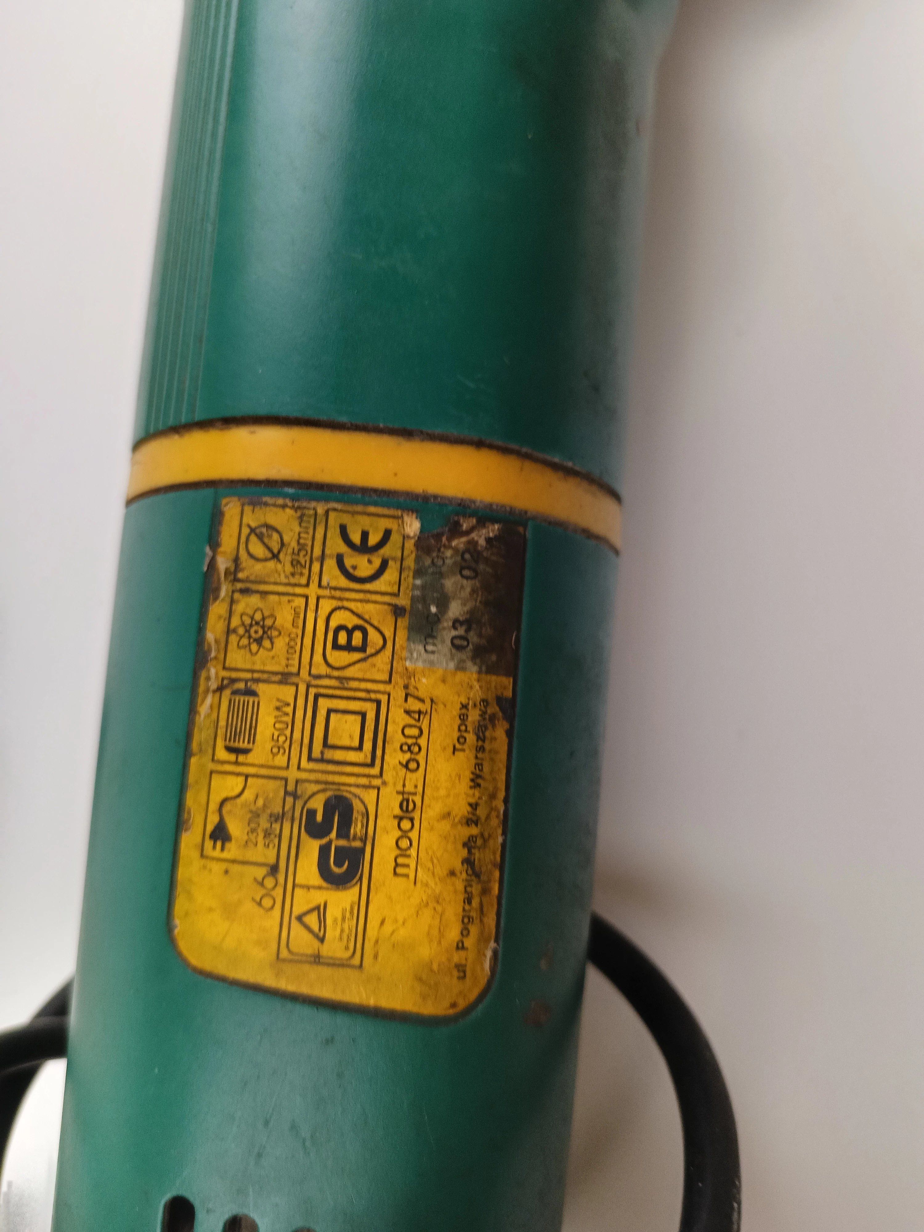 szlifierka-katowa-topex-68047-950w-kod-producenta-74l213