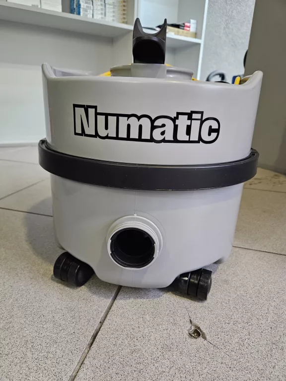 ODKURZACZ PIORĄCY NUMATIC NVP180-11