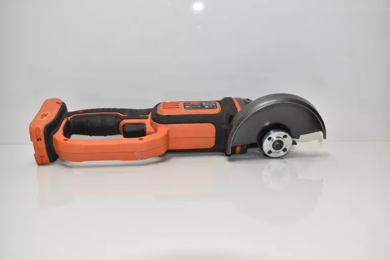SZLIFIERKA KĄTOWA AKUMULATOROWA BLACK DECKER BCG720