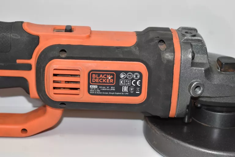 SZLIFIERKA KĄTOWA AKUMULATOROWA BLACK DECKER BCG720