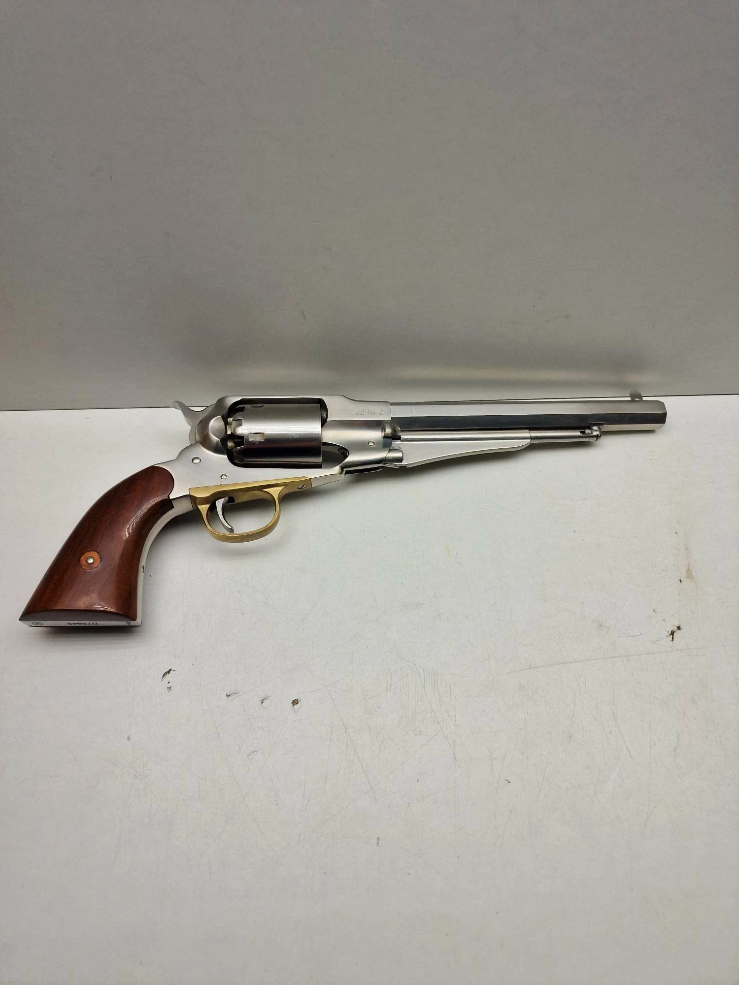 rewolwer-czarnoprochowy-uberti-1858-remington-new-army-inox-8-cal44-jednosci-narodowej-45-sj-wroclaw