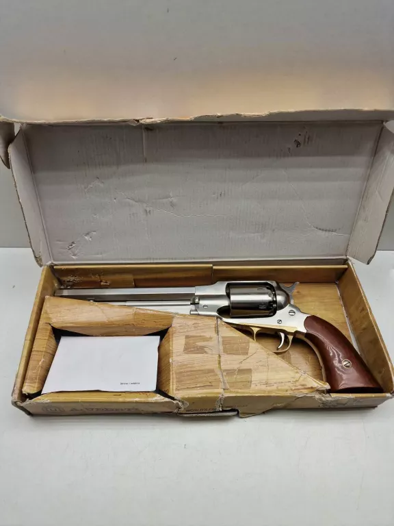 rewolwer-czarnoprochowy-uberti-1858-remington-new-army-inox-8-cal44-product-id