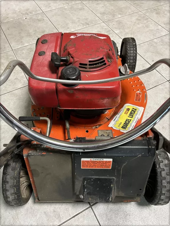 KOSIARKA SPALINOWA KUBOTA ALU 5,5 K NAPĘD