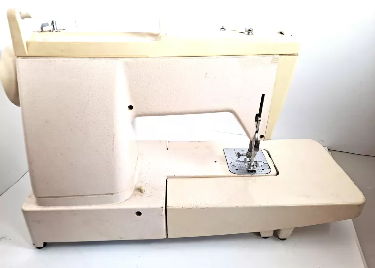 maszyna-do-szycia-lucznik-877-marka-lucznik