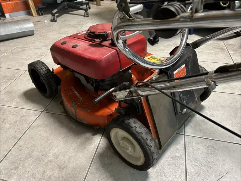 KOSIARKA SPALINOWA KUBOTA ALU 5,5 K NAPĘD