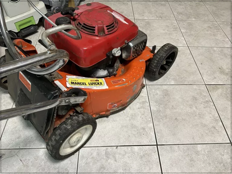 KOSIARKA SPALINOWA KUBOTA ALU 5,5 K NAPĘD