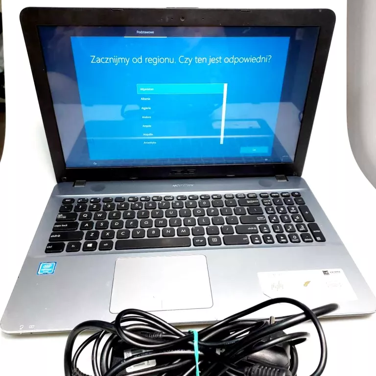 LAPTOP ASUS F541N RAM 4GB/ WIN 10/ INTEL PENTIUM N4200