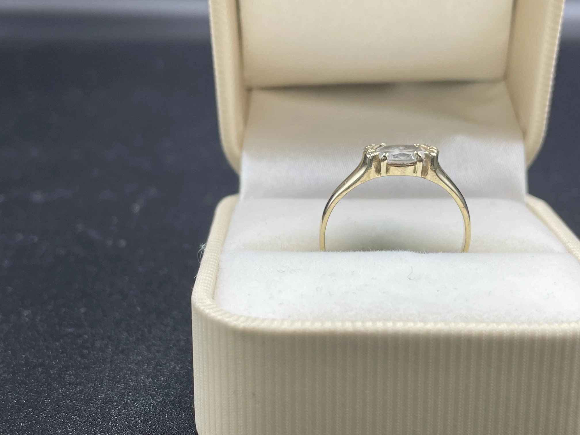 pierscionek-zloto-14k-stan-uzywany