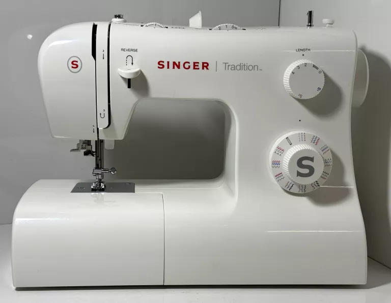 MASZYNA DO SZYCIA SINGER 2282