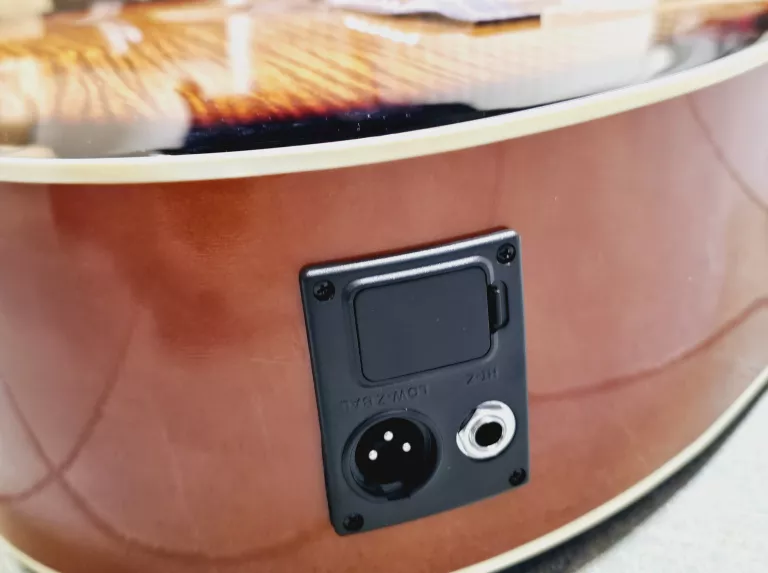 GITARA LA ACOUSTIC DR-CUT-EQ