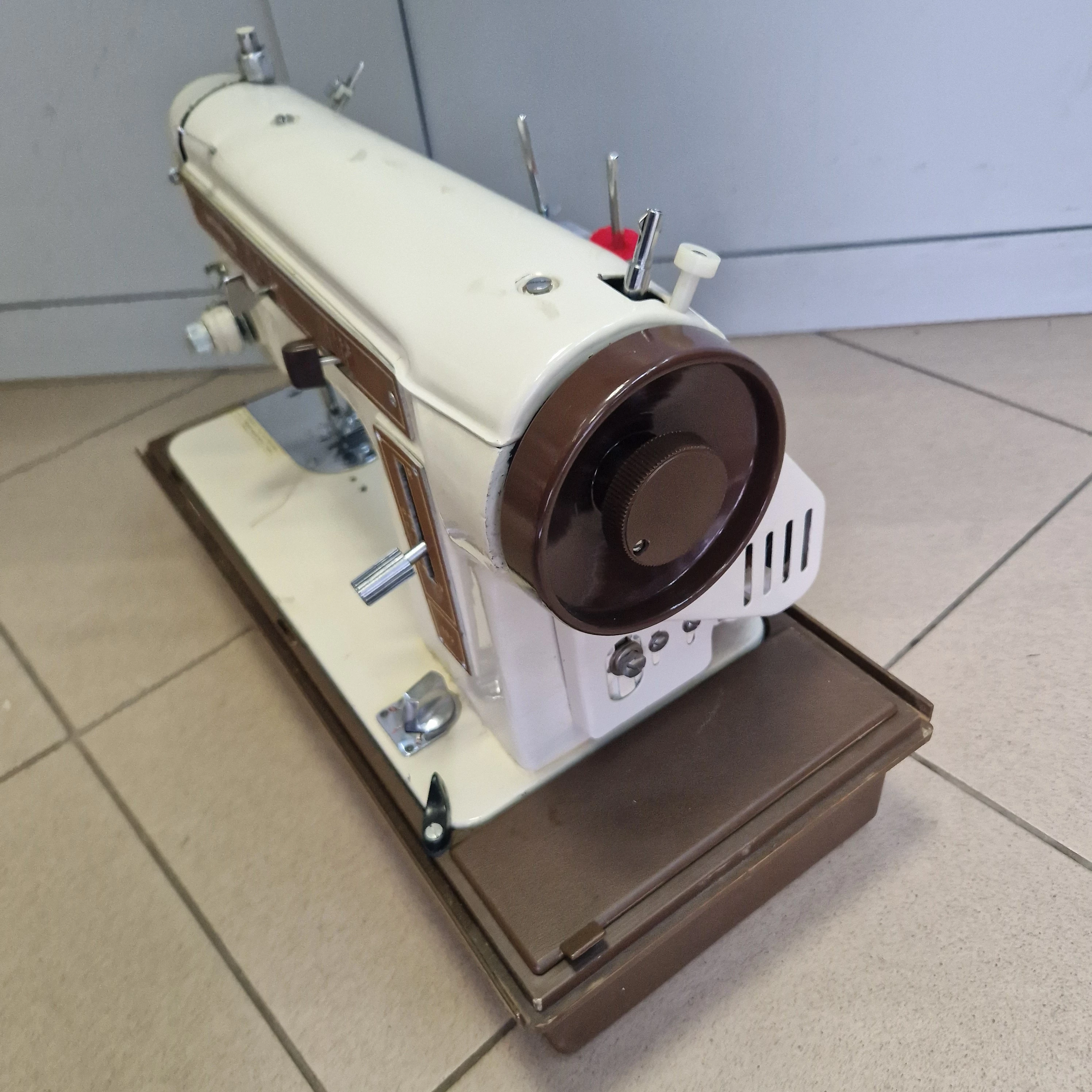 maszyna-do-szycia-privileg-192mb-sprawna-model-maszyna-do-szycia