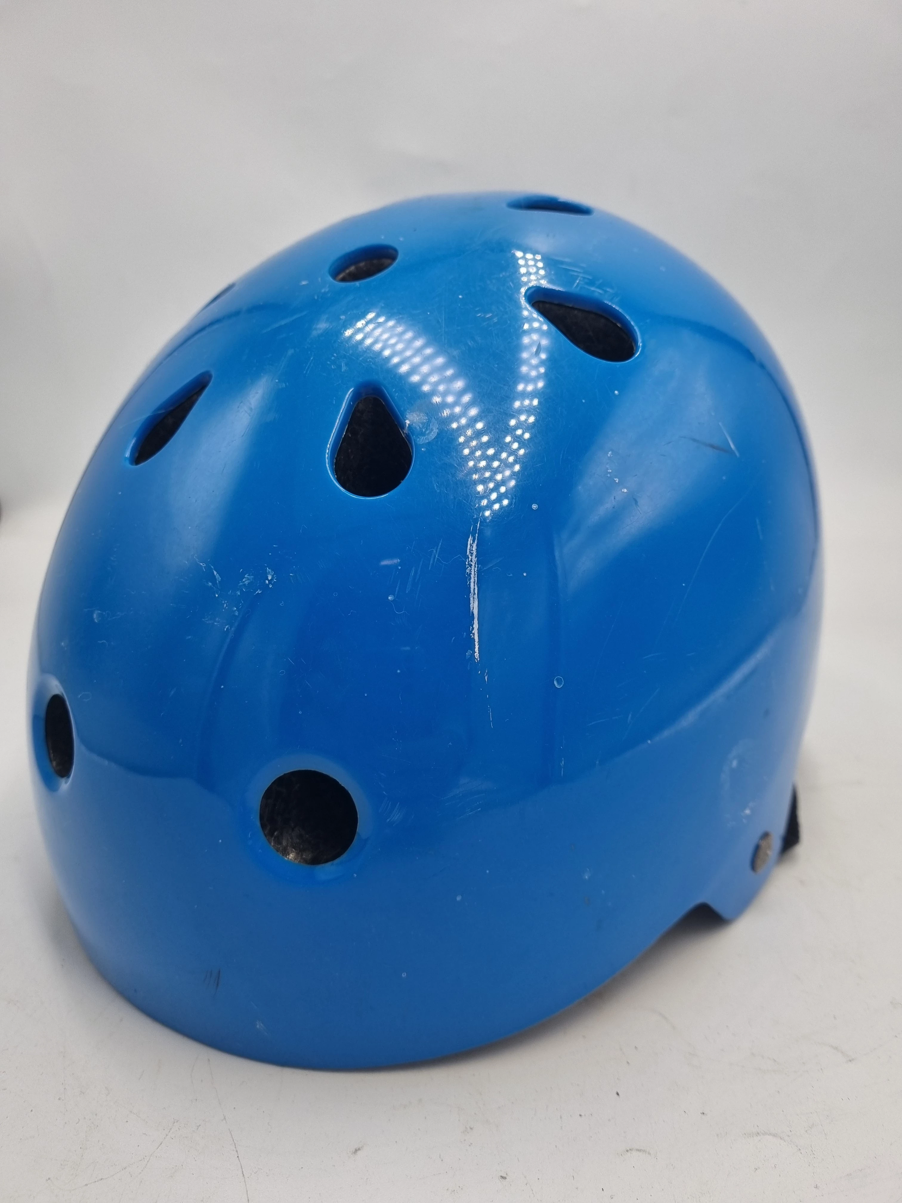 kask-dzieciecy-oxelo-play-3-50-54cm-niebieski-model-play-3