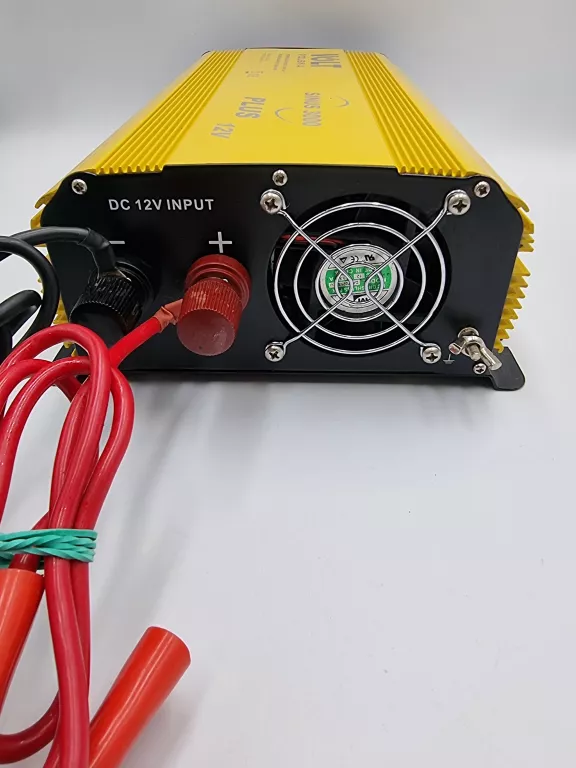 PRZETWORNICA NAPIECIA VOLT POLSKA SINUS PLUS 3000 3000 12V 3000/1500W 12/2