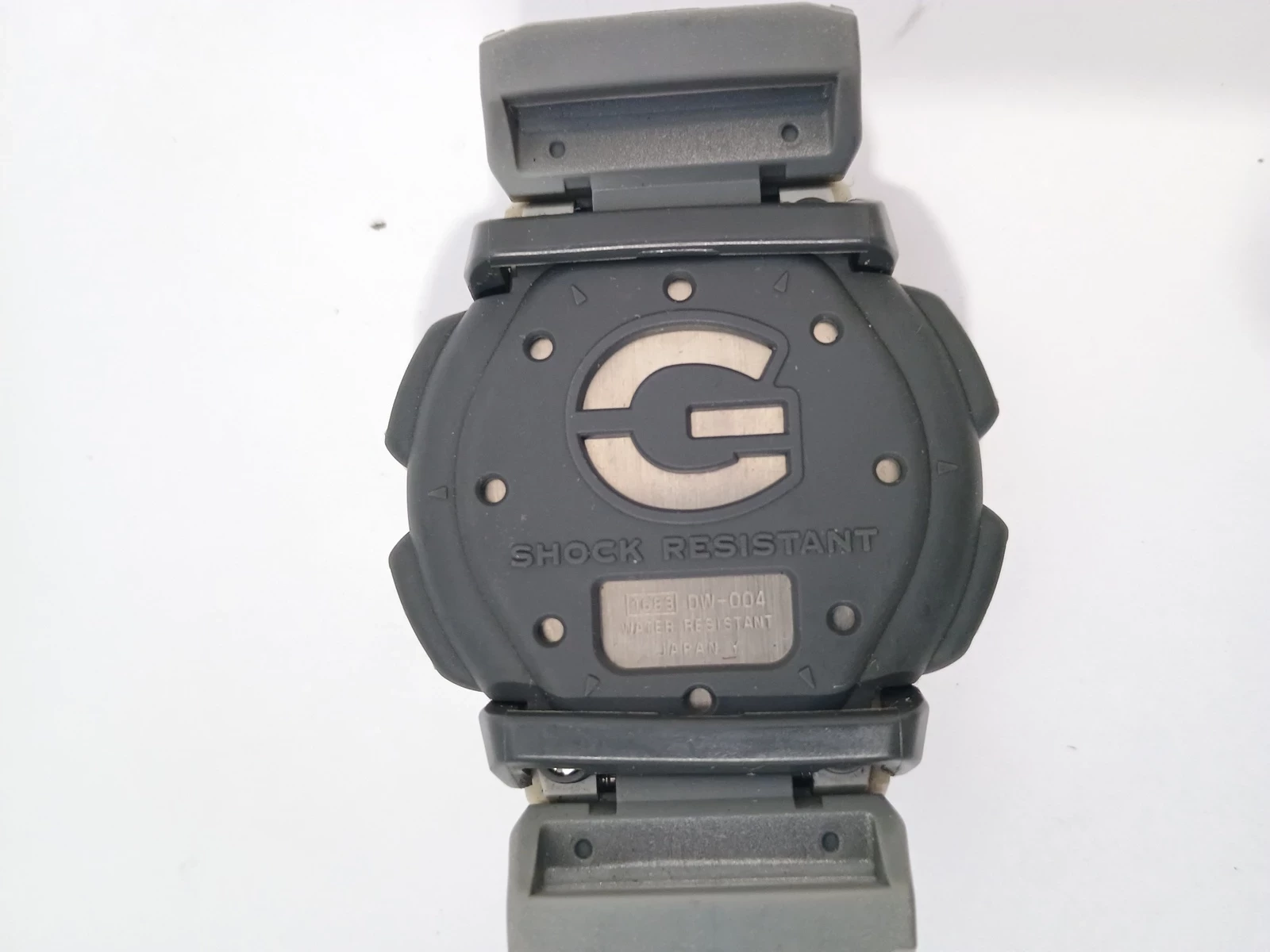 casio-g-shock-dw-004-hawaii-mechanizm-kwarcowy