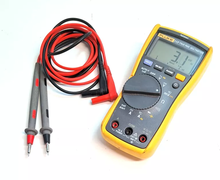 MULTIMETR DLA ELEKTRYKÓW FLUKE 117 Z BEZDOTYKOWYM POMIAREM NAPIĘCIA