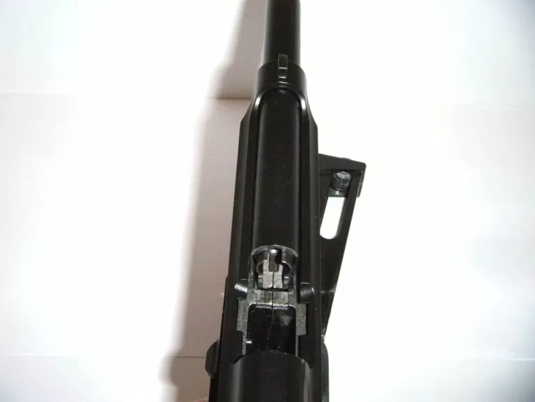 WIATRÓWKA SWISS ARMS P92