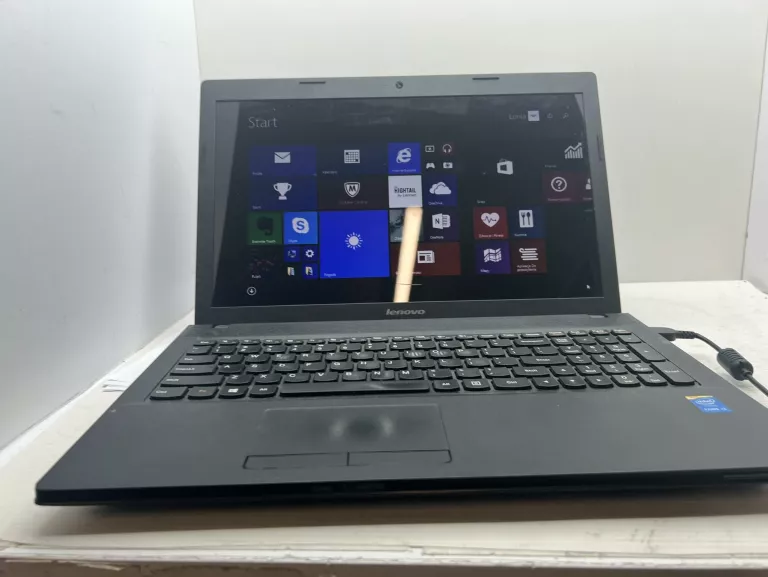 LAPTOP LENOVO 20238+ŁAD (WIN 8 /INTEL CORE I3/ 4GB/1TB)