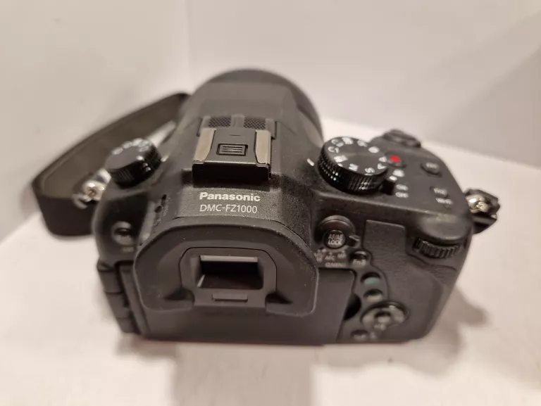 APARAT PANASONIC LUMIX DMC-FZ1000