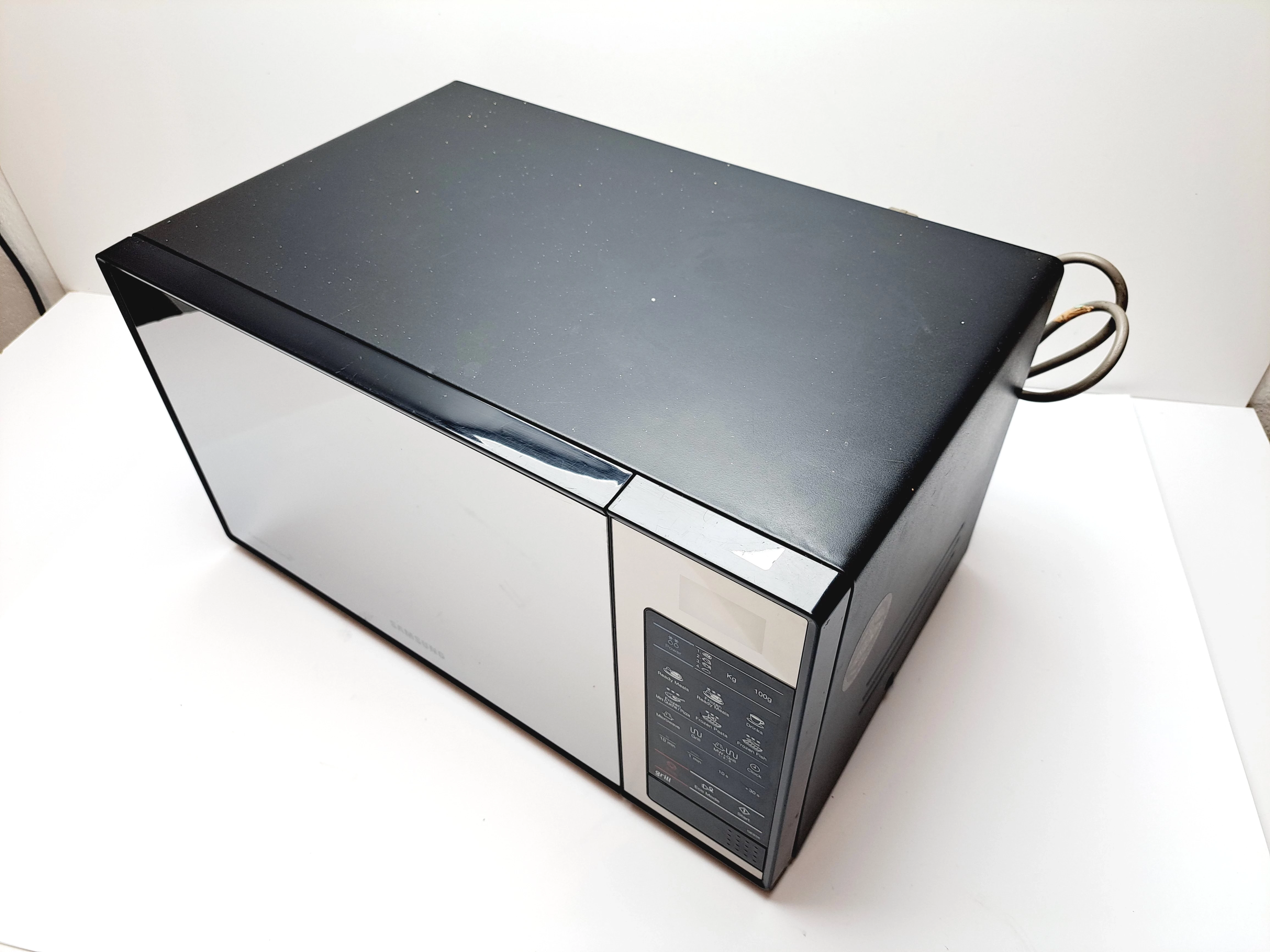 kuchenka-mikrofalowa-samsung-ge83x-funkcje-gotowania-podgrzewanie-wieloetapowe