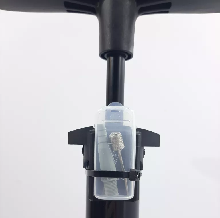 pompka-stojaca-z-manometrem-6-bar-marka-beto