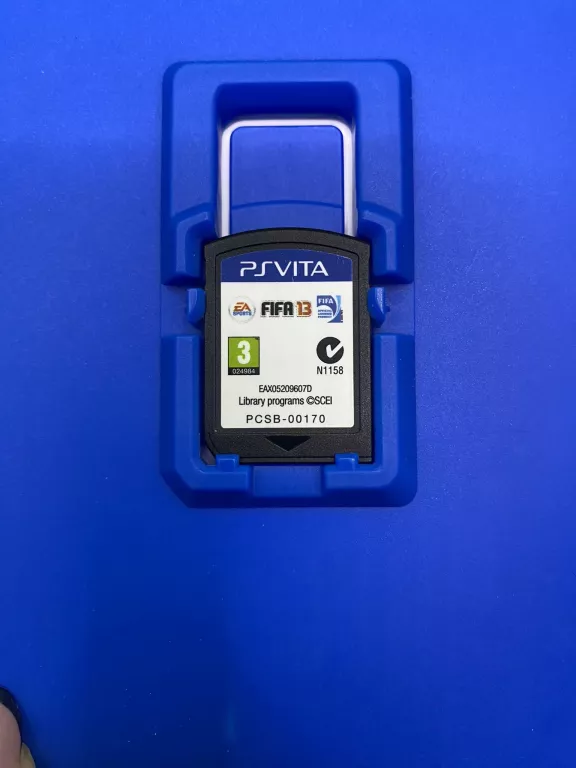 PSVITA FIFA 13 [3]  ANG