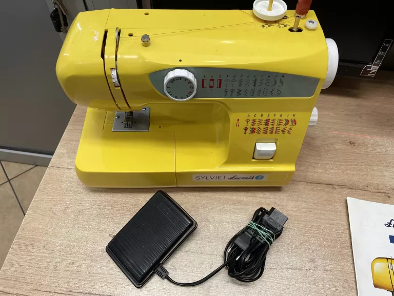 maszyna-do-szycia-lucznik-sylvie-material-204061-218933