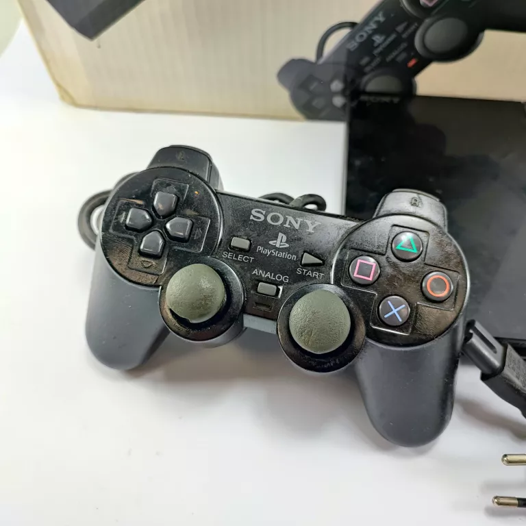 konsola-sony-playstation-2-slim-scph-90004-czarna-wersja-slim