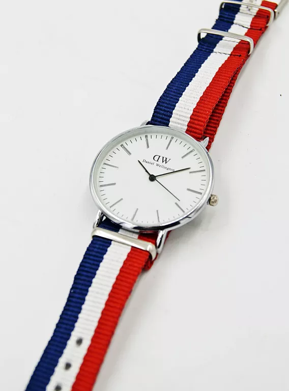 ladny-zegarek-meski-mechanizm-kwarcowy