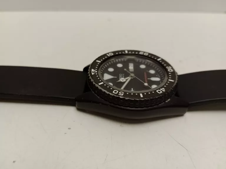 SEIKO SKX 013 7S26-0030 AUTOMATIC NUREK DIVER 200M