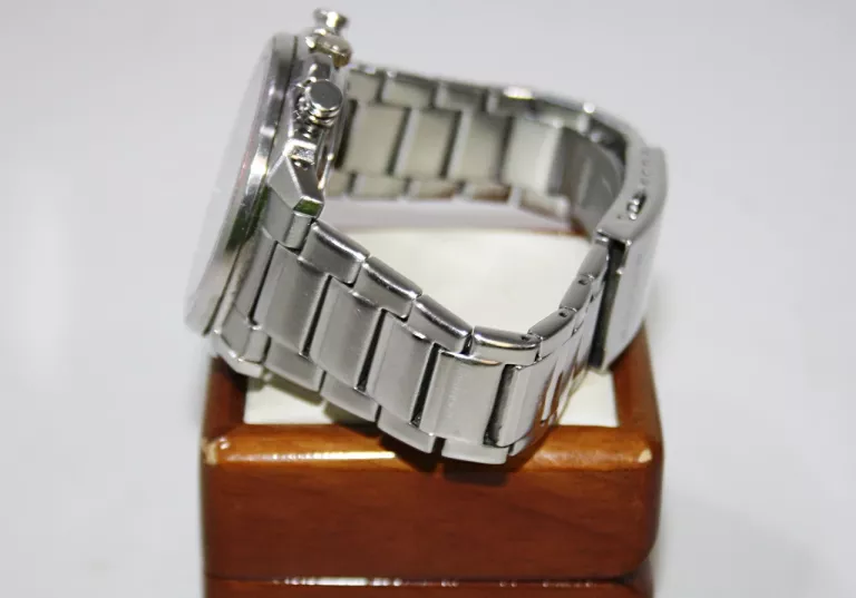ZEGAREK MĘSKI CASIO EDIFICE EFV-600