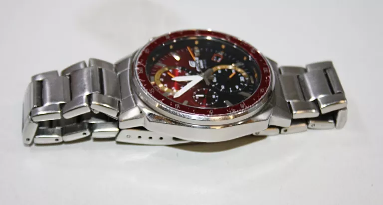 ZEGAREK MĘSKI CASIO EDIFICE EFV-600