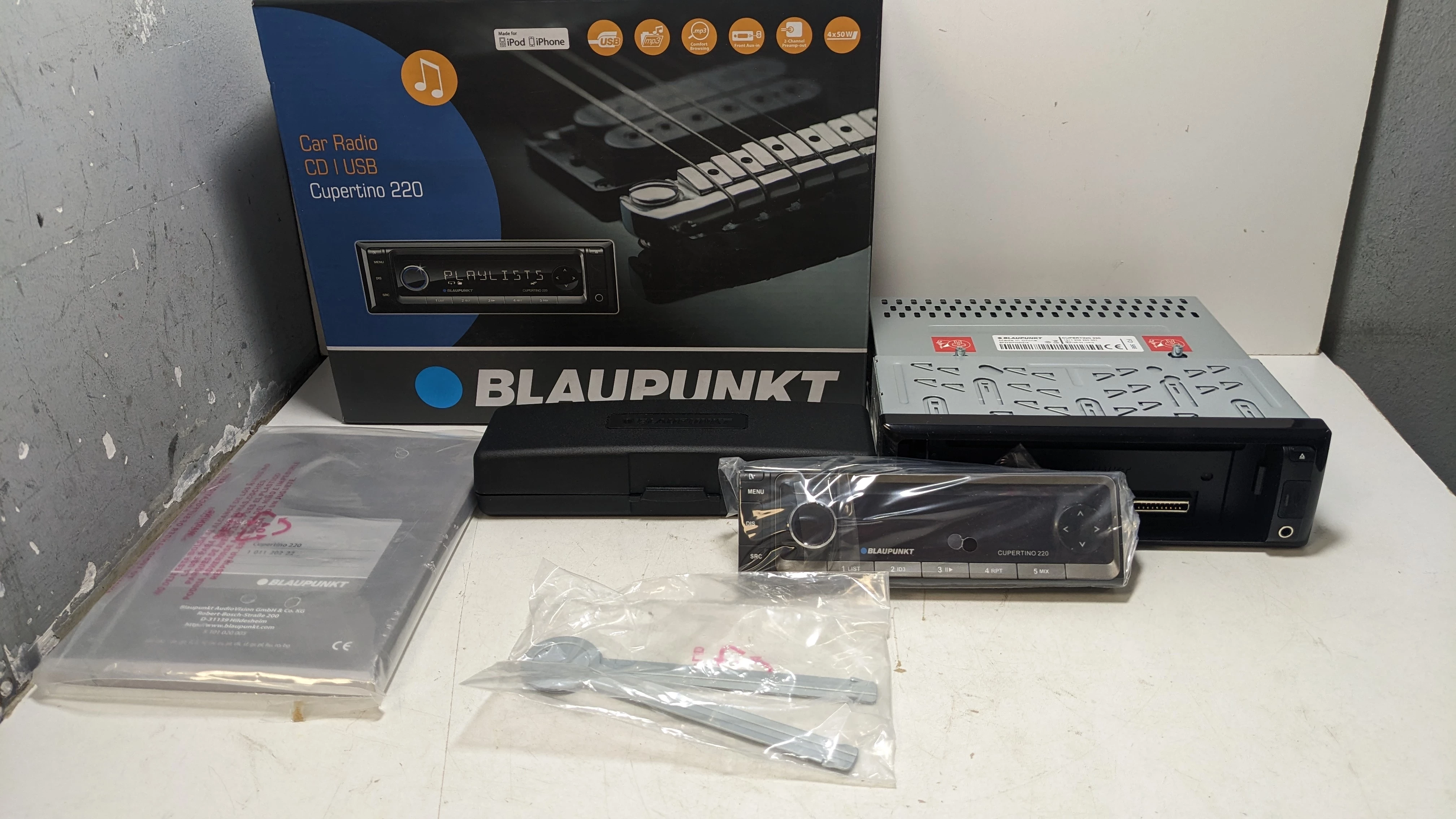 radio-samochodowe-blaupunkt-cupertino-220-igla-osiedle-niepodleglosci-1-krakow