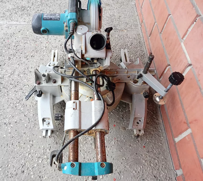 UKOŚNICA MAKTA LS0815FL + STÓŁ WTS06